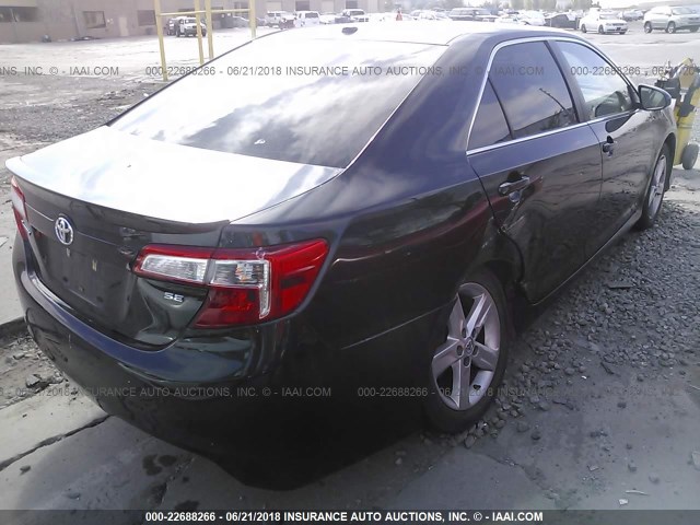 4T1BF1FK4DU676256 - 2013 TOYOTA CAMRY L/SE/LE/XLE მწვანე ფოტო 4