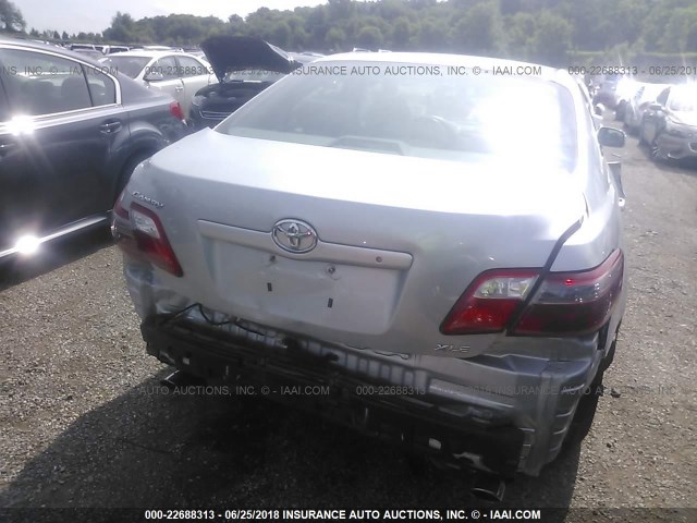 4T1BK46K17U541494 - 2007 TOYOTA CAMRY NEW GENERAT LE/XLE/SE SILVER photo 4