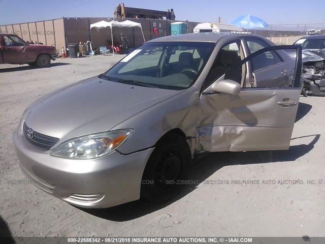 4T1BE32K63U158717 - 2003 TOYOTA CAMRY LE/XLE/SE ოქროსფერი ფოტო 2
