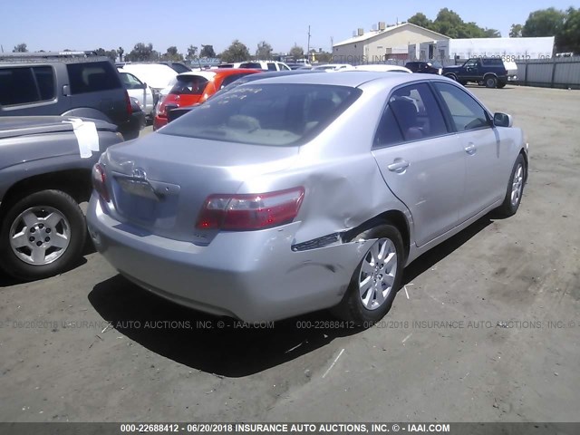 4T1BE46K08U259033 - 2008 TOYOTA CAMRY CE/LE/XLE/SE SILVER photo 4
