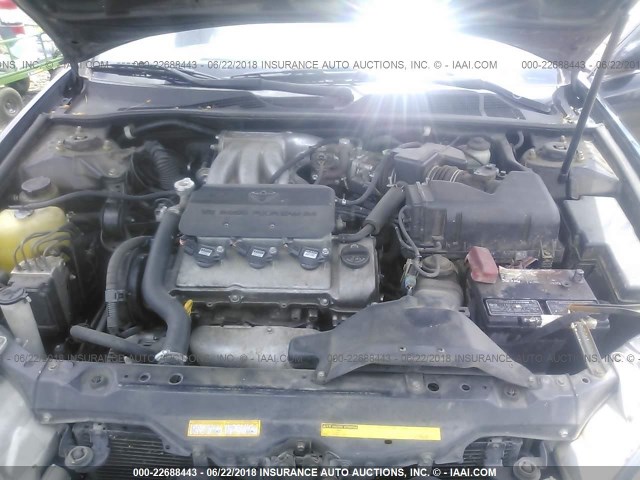 JTDBF30K320005917 - 2002 TOYOTA CAMRY LE/XLE/SE Qara foto 10