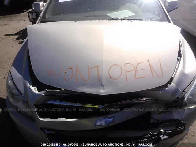 1G1ZH57B79F157192 - 2009 CHEVROLET MALIBU 1LT GOLD photo 10