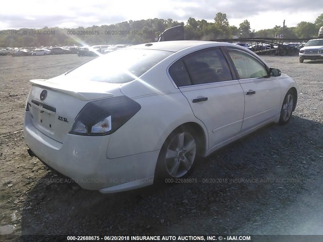 1N4AL21E68C196396 - 2008 NISSAN ALTIMA 2.5/2.5S WHITE photo 4