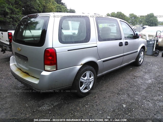 1GNDV03L15D174093 - 2005 CHEVROLET UPLANDER SILVER photo 4