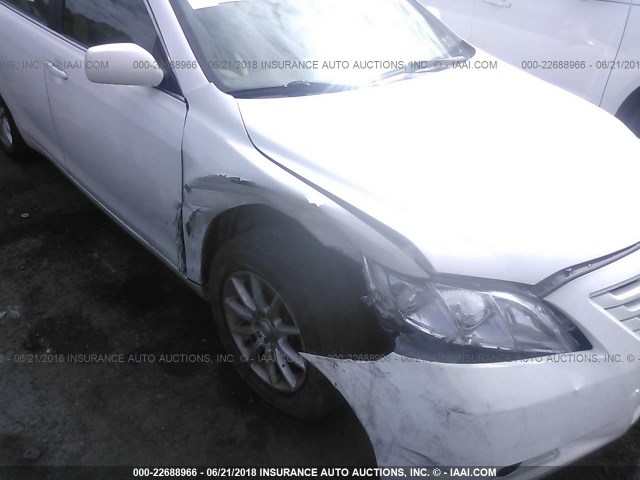 4T1BE46KX7U651791 - 2007 TOYOTA CAMRY NEW GENERAT CE/LE/XLE/SE WHITE photo 6