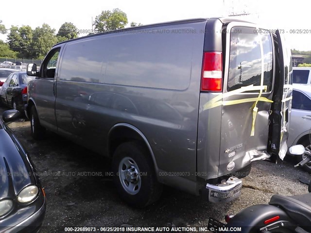 1GCWGFCA5C1201582 - 2012 CHEVROLET EXPRESS G2500  GRAY photo 3