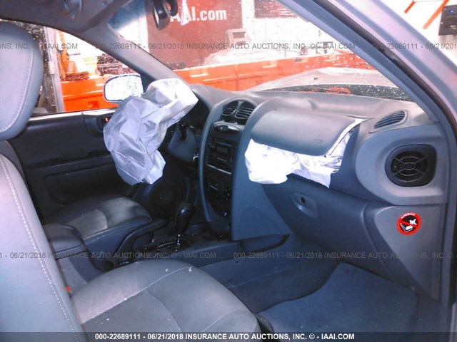 KM8SC13D72U200871 - 2002 HYUNDAI SANTA FE GLS/LX SILVER photo 5