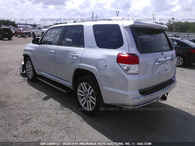 JTEZU5JR4B5016788 - 2011 TOYOTA 4RUNNER SR5/LIMITED SILVER photo 3