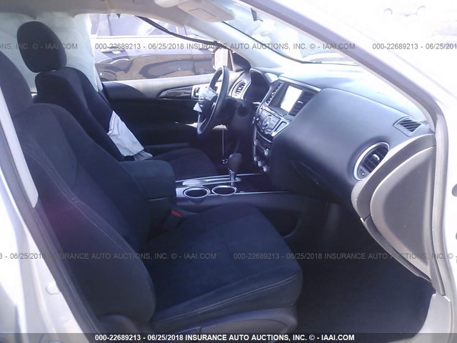 5N1AR2MN1DC619704 - 2013 NISSAN PATHFINDER S/SV/SL/PLATINUM 银色 照片 5