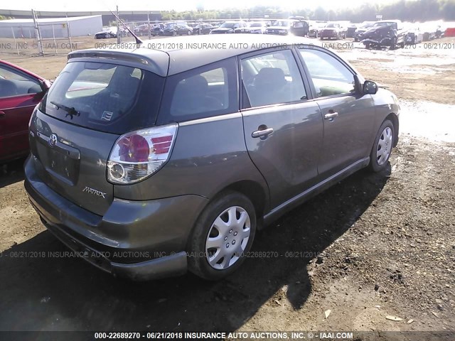 2T1KR32E26C618668 - 2006 TOYOTA COROLLA MATRIX XR GRAY photo 4