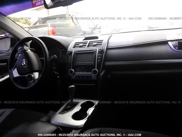 4T1BF1FKXEU762639 - 2014 TOYOTA CAMRY L/SE/LE/XLE 白色 照片 5