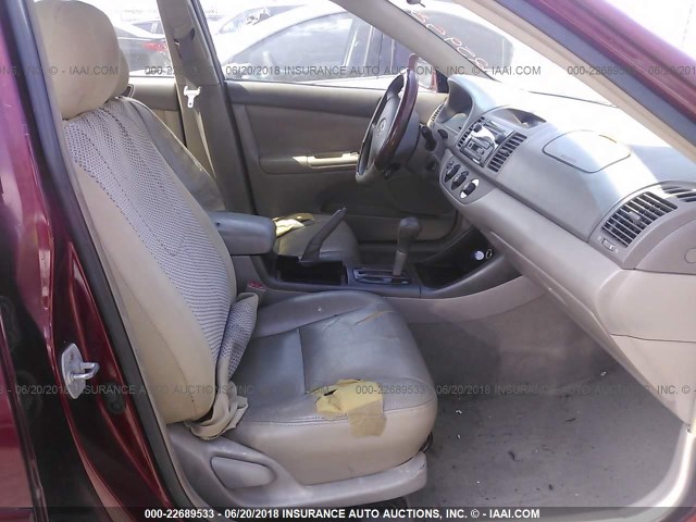 4T1BE32K33U259584 - 2003 TOYOTA CAMRY LE/XLE/SE 栗色 照片 5