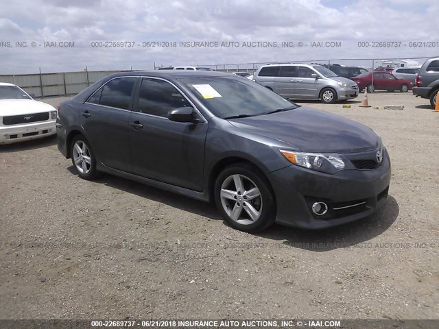 4T1BF1FKXCU040813 - 2012 TOYOTA CAMRY SE/LE/XLE 灰色 照片 1