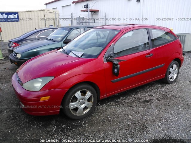 3FAFP31313R117886 - 2003 FORD FOCUS ZX3 RED photo 2