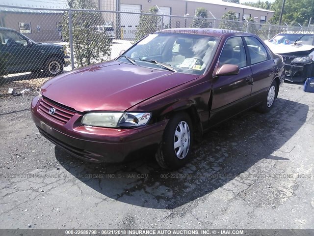 4T1BG22K9XU556546 - 1999 TOYOTA CAMRY CE/LE/XLE RED photo 2