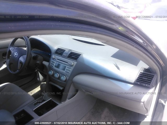 4T1BE46K78U786843 - 2008 TOYOTA CAMRY CE/LE/XLE/SE GRAY photo 5