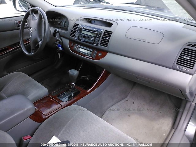 JTDBE32K730183881 - 2003 TOYOTA CAMRY LE/XLE 灰色 照片 5