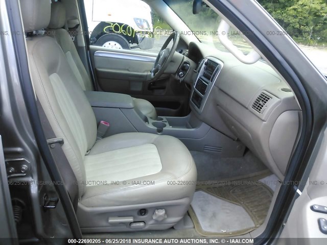 4M2ZU86EX5UJ01795 - 2005 MERCURY MOUNTAINEER  TAN photo 5