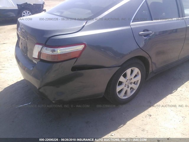 4T1BB46K79U090574 - 2009 TOYOTA CAMRY HYBRID GRAY photo 6