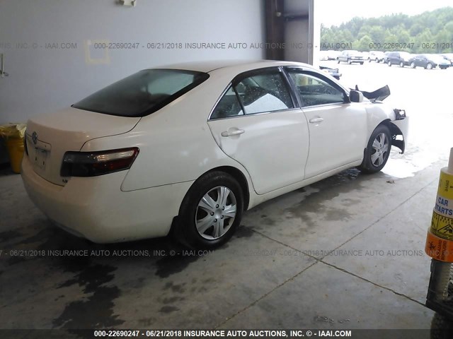 4T1BE46K88U776953 - 2008 TOYOTA CAMRY CE/LE/XLE/SE WHITE photo 4