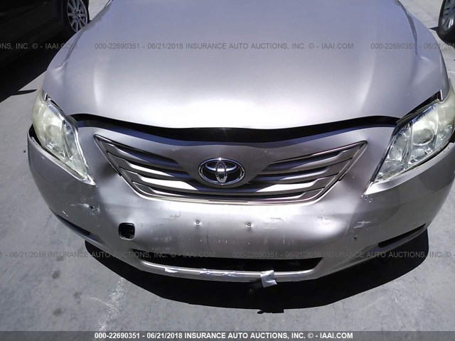 JTNBK46K693038004 - 2009 TOYOTA CAMRY SE/LE/XLE 金色 照片 6