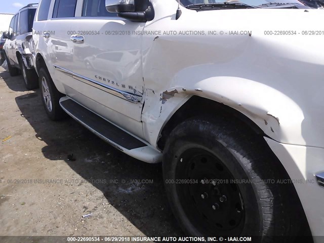 1A8HW58N08F142090 - 2008 CHRYSLER ASPEN LIMITED CREAM photo 6