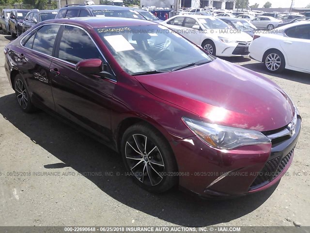 4T1BF1FK5FU982515 - 2015 TOYOTA CAMRY LE/XLE/SE/XSE RED photo 1