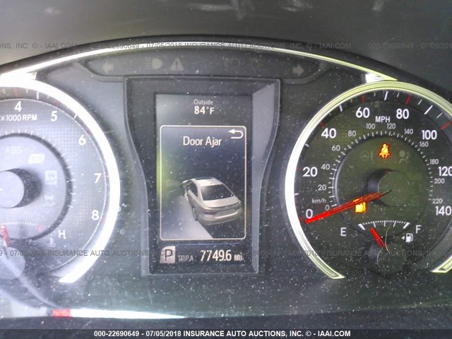 4T1BF1FK5HU659052 - 2017 TOYOTA CAMRY LE/XLE/SE/XSE WHITE photo 7