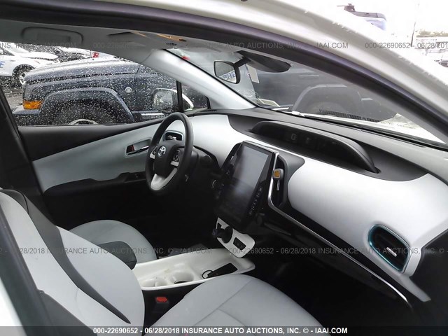 JTDKARFPXH3021253 - 2017 TOYOTA PRIUS PRIME  WHITE photo 5