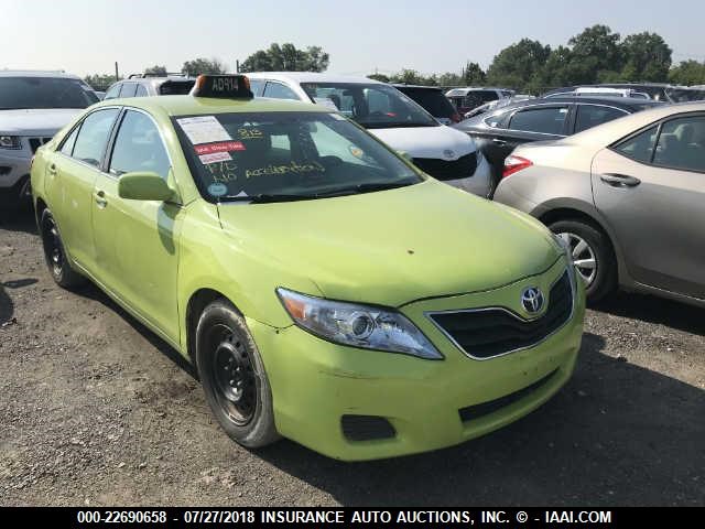 4T1BF3EK4BU685789 - 2011 TOYOTA CAMRY SE/LE/XLE GREEN photo 1