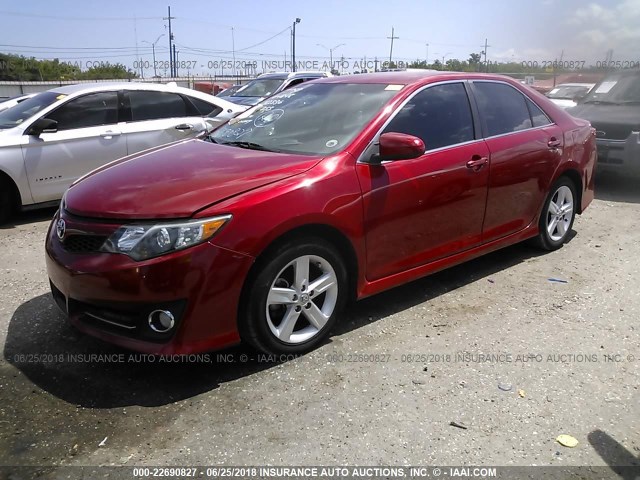4T1BF1FK8DU726253 - 2013 TOYOTA CAMRY L/SE/LE/XLE 红色 照片 2