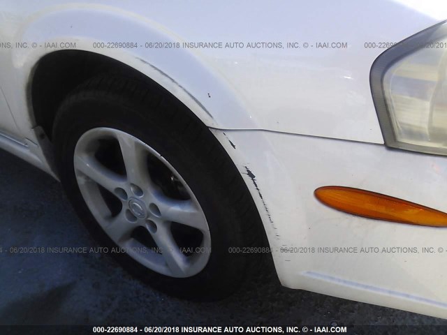 JN1DA31D73T501006 - 2003 NISSAN MAXIMA GLE/GXE/SE WHITE photo 6