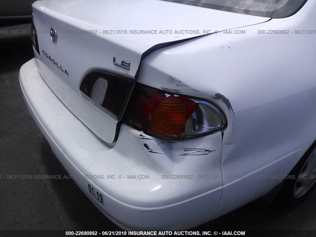 1NXBR12E0YZ356011 - 2000 TOYOTA COROLLA VE/CE/LE 白色 照片 6