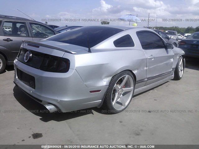 1ZVBP8CF7D5260310 - 2013 FORD MUSTANG GT SILVER photo 4