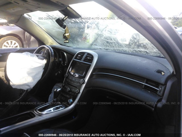 1G11H5SA0DF328756 - 2013 CHEVROLET MALIBU LTZ 银色 照片 5