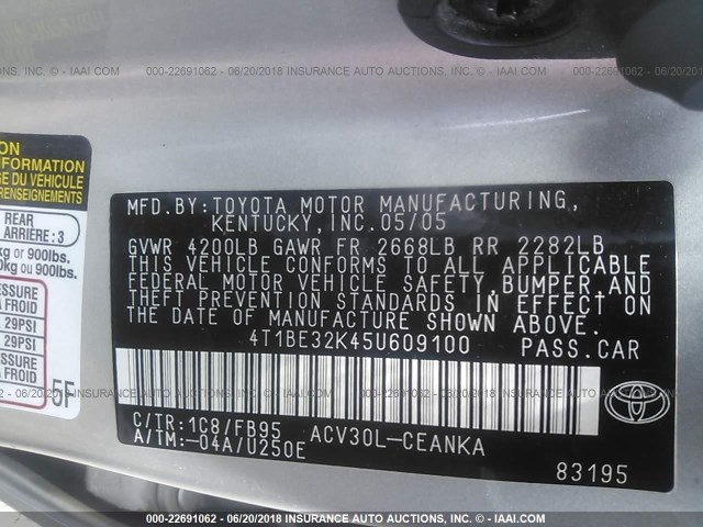 4T1BE32K45U609100 - 2005 TOYOTA CAMRY LE/XLE/SE ვერცხლისფერი ფოტო 9