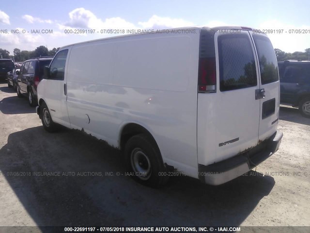 1GCFG25M321178110 - 2002 CHEVROLET EXPRESS G2500  WHITE photo 3