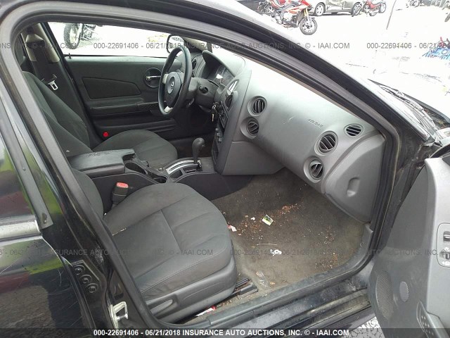 2G2WP522451196171 - 2005 PONTIAC GRAND PRIX Чорний фото 5