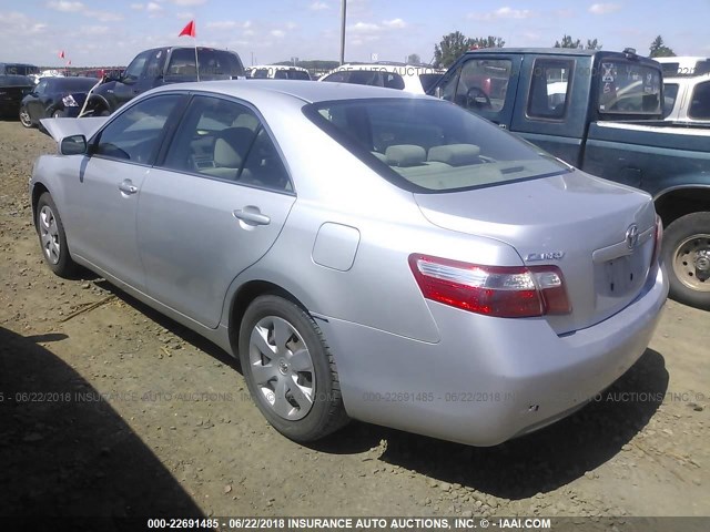 4T1BE46K77U565998 - 2007 TOYOTA CAMRY NEW GENERAT CE/LE/XLE/SE SILVER photo 3