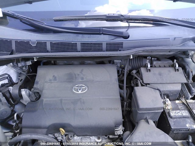 5TDYK3DC6DS308585 - 2013 TOYOTA SIENNA XLE/LIMITED SILVER photo 10