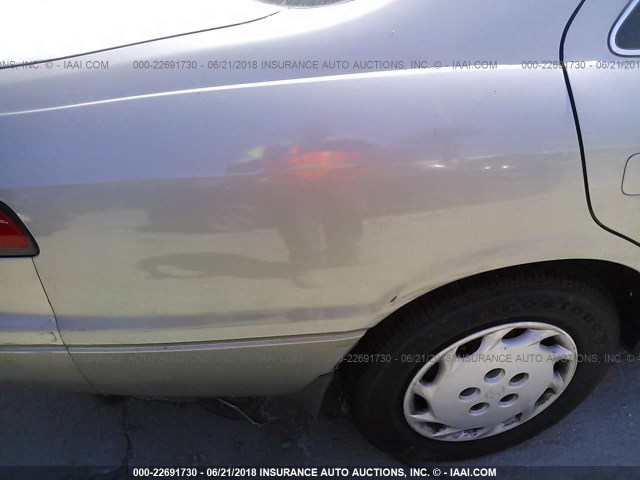 JT2BG22KXX0370342 - 1999 TOYOTA CAMRY LE/XLE 金色 照片 6