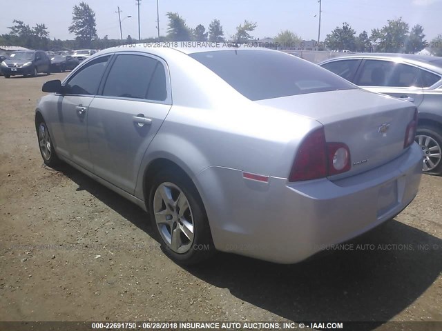 1G1ZB5E17BF338312 - 2011 CHEVROLET MALIBU LS Gümüş foto 3