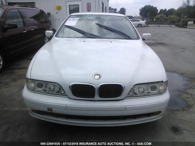 WBADT63472CH96581 - 2002 BMW 530 I AUTOMATIC WHITE photo 6