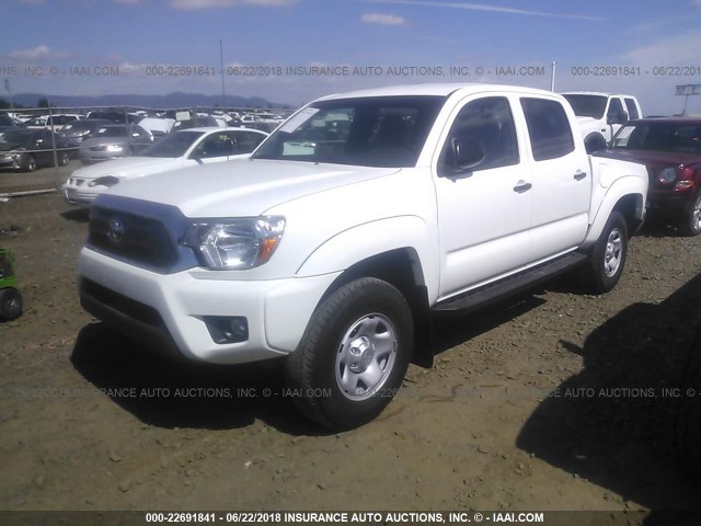 3TMJU4GNXEM171750 - 2014 TOYOTA TACOMA DOUBLE CAB PRERUNNER WHITE photo 2