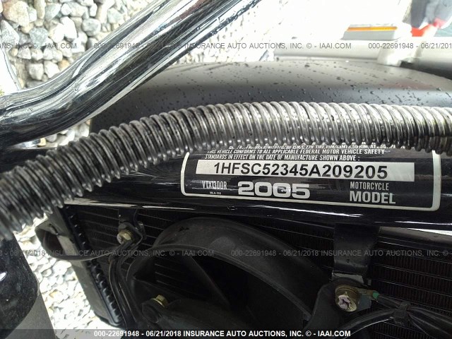 1HFSC52345A209205 - 2005 HONDA VTX1300 R 黑色 照片 10