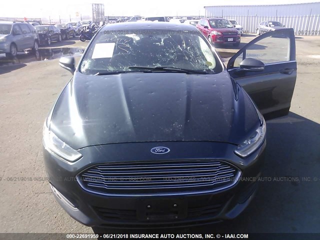 3FA6P0H70GR125698 - 2016 FORD FUSION SE GRAY photo 6