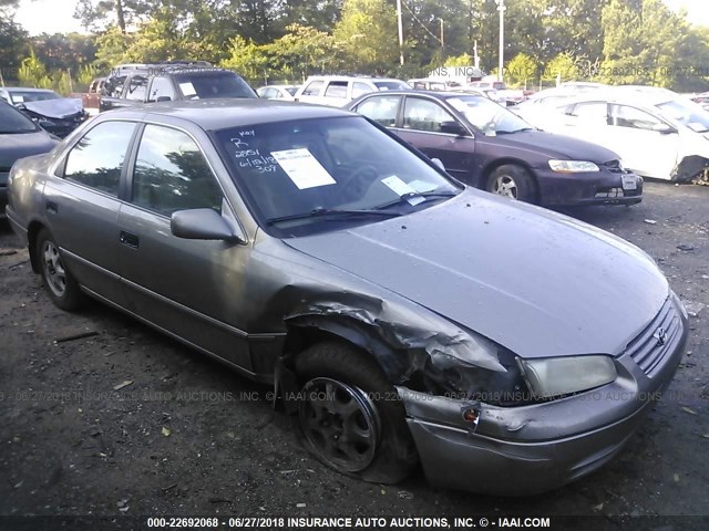 4T1BG22K9WU249747 - 1998 TOYOTA CAMRY CE/LE/XLE TAN photo 1