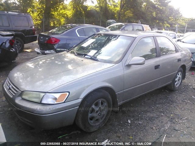 4T1BG22K9WU249747 - 1998 TOYOTA CAMRY CE/LE/XLE TAN photo 2