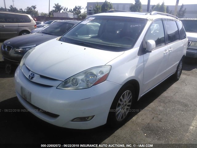 5TDZK22C89S256921 - 2009 TOYOTA SIENNA XLE/XLE LIMITED WHITE photo 2