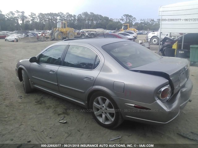 JN1DA31A42T320966 - 2002 NISSAN MAXIMA GLE/SE GRAY photo 3